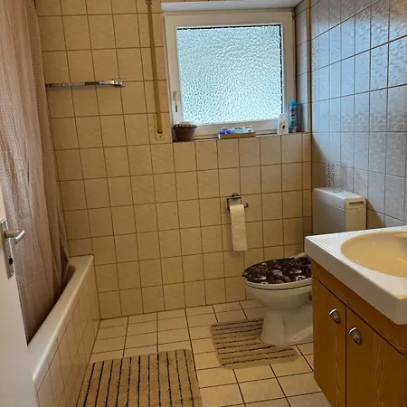 Ferien Und Monteurwohnung Mit Garage Im Gaeu Appartamento